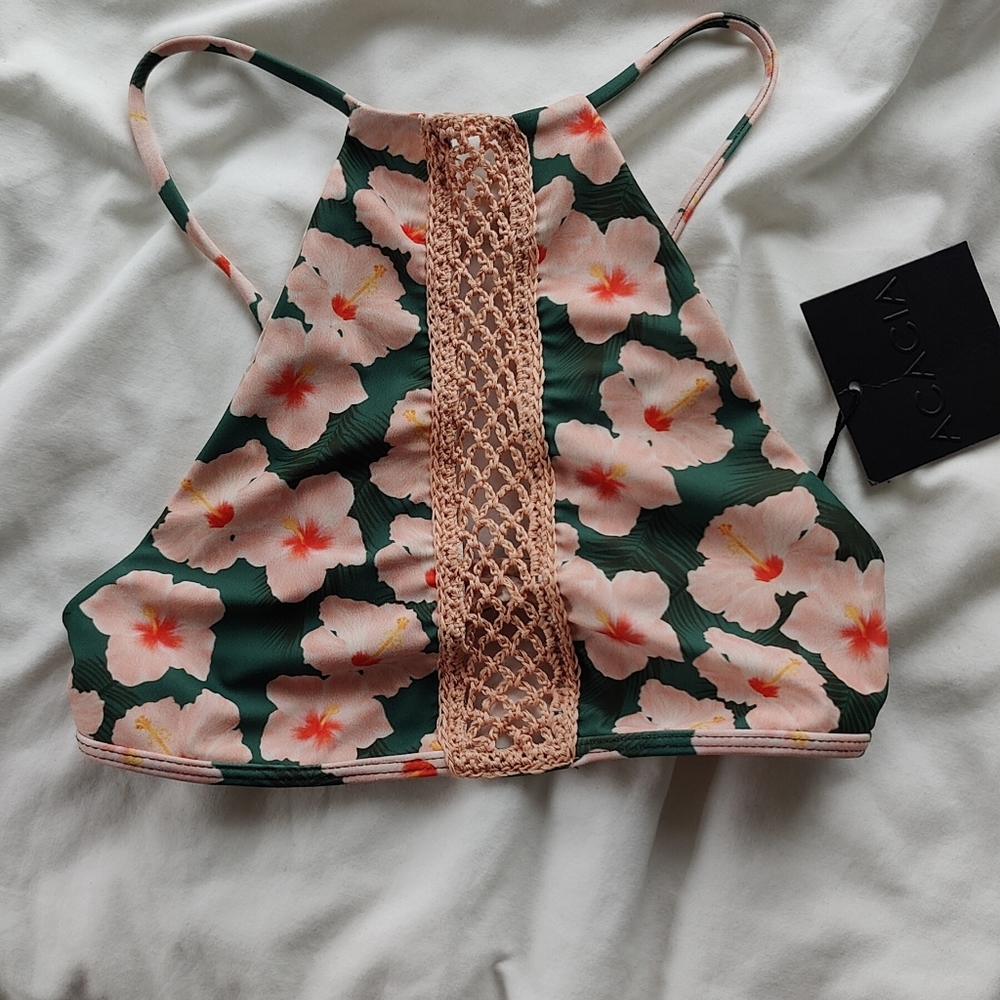 Acacia Malibu Top in Mahalo Print